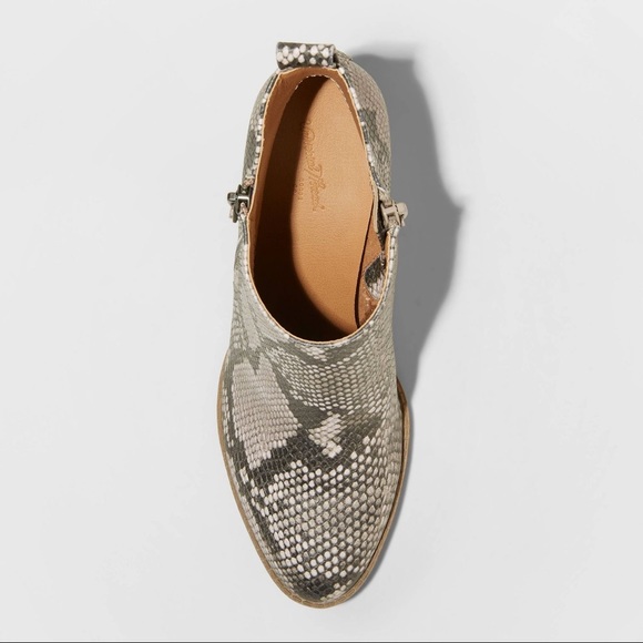 Booties (Unique &Classy) - Picture 2 of 3